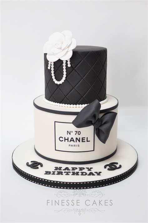 cake chanel balck and white|luxury chanel cakes.